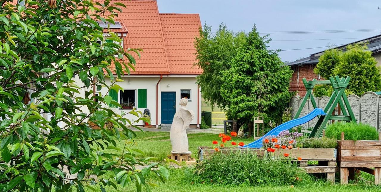 Vila Daniel Owo Lipusz Exteriér fotografie