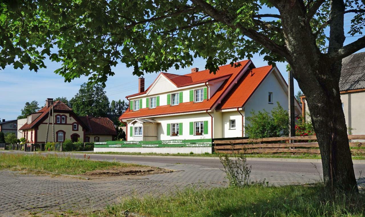 Vila Daniel Owo Lipusz Exteriér fotografie